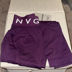 NVGTN amethyst sport seamless leggings. size small